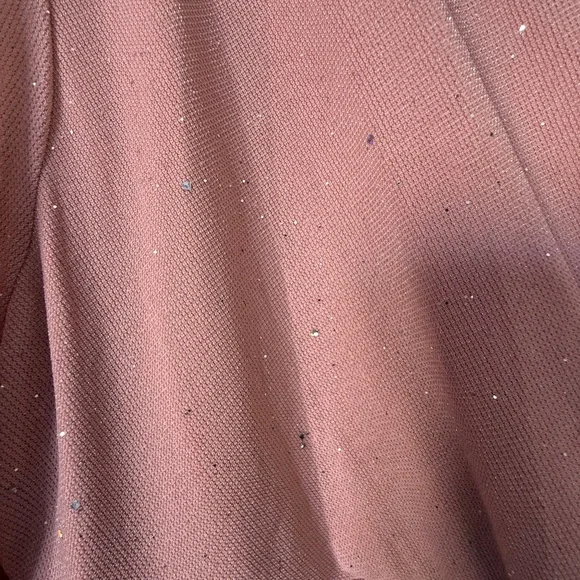 Robe - Picture 1 of 2